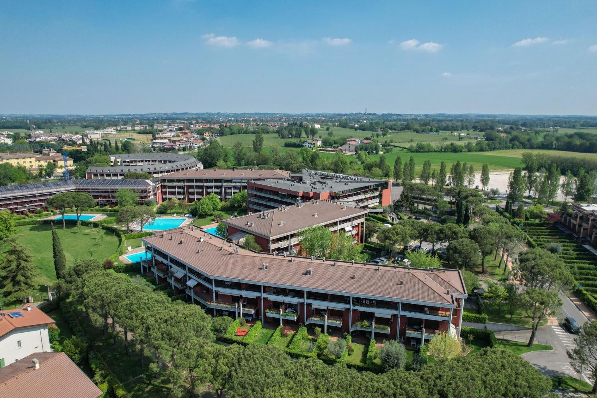 Breeze Apartment Дезенцано-дель-Гарда Екстер'єр фото