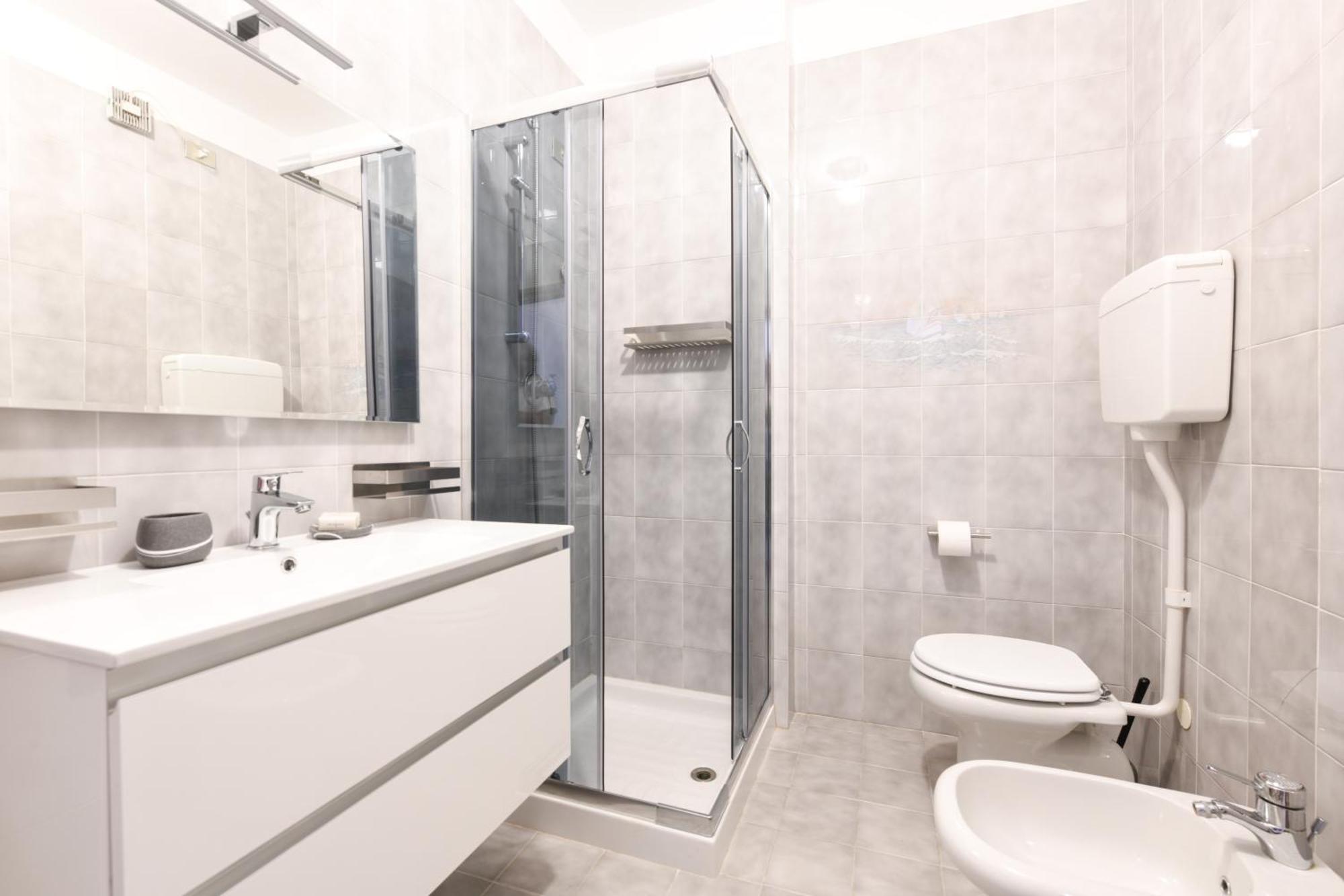 Breeze Apartment Дезенцано-дель-Гарда Екстер'єр фото